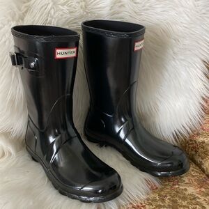 Women’s Black Hunter Short Gloss Boots